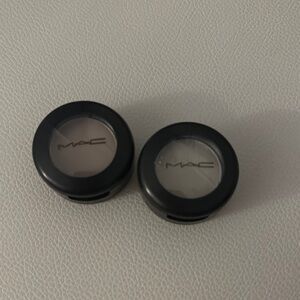 MAC Eyeshadow Duo